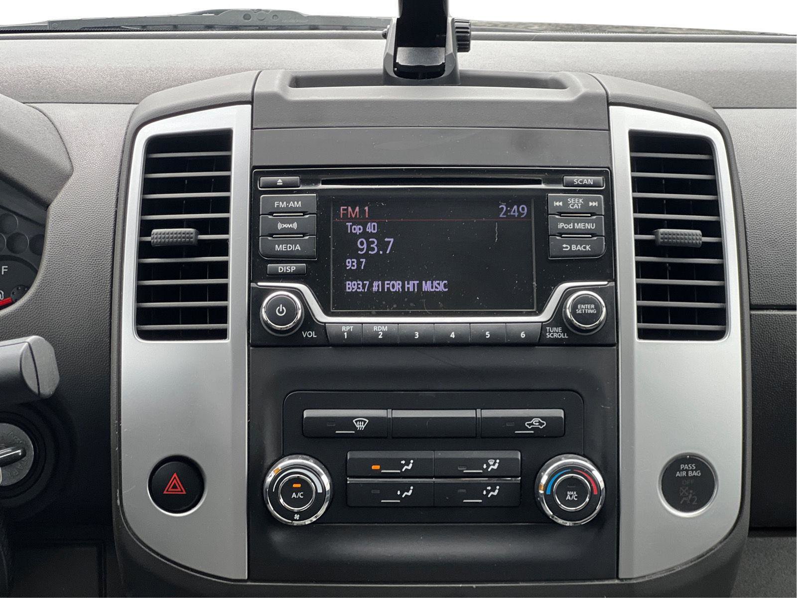 Used 2018 Nissan Frontier SV RWD image 4