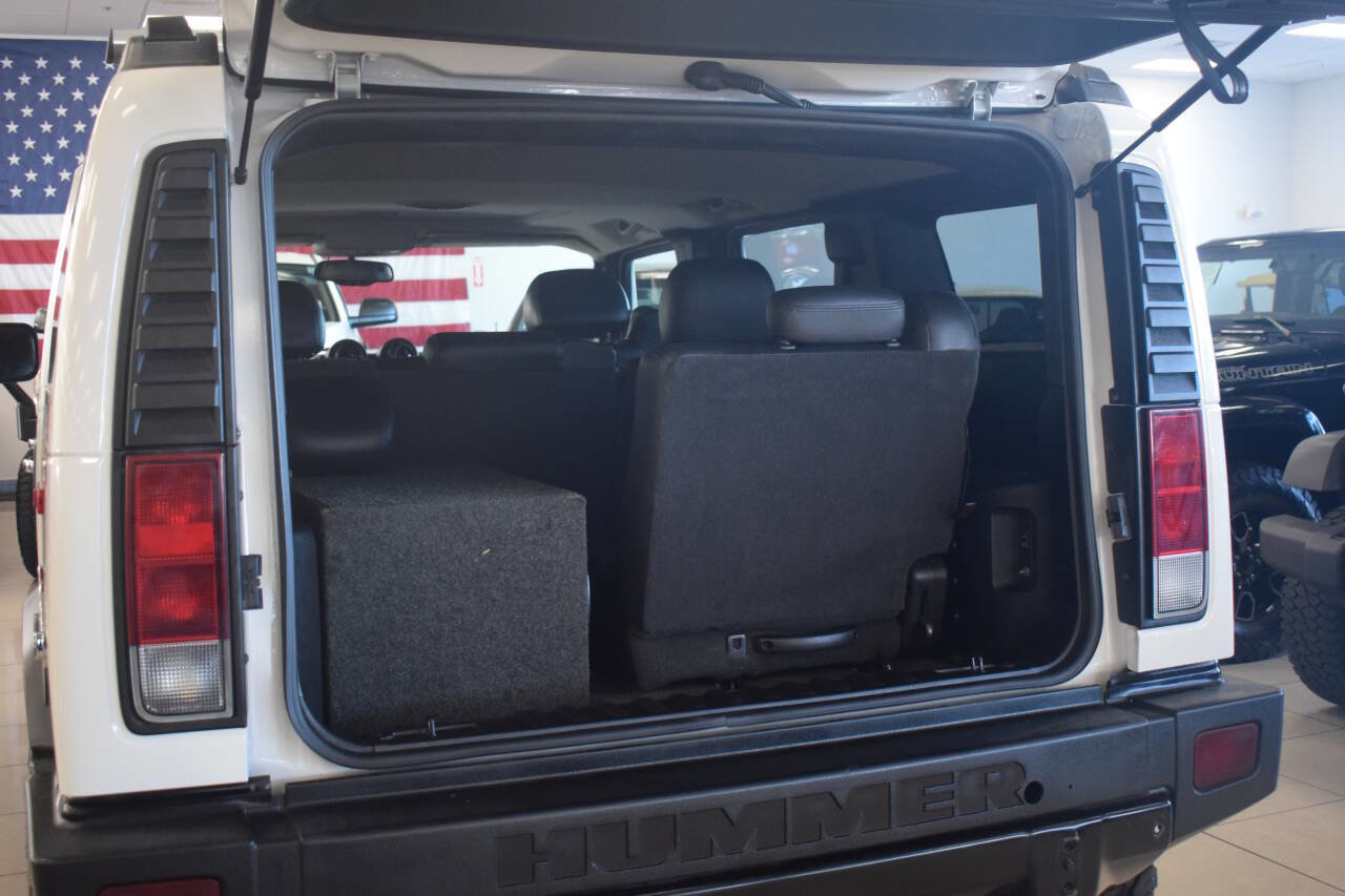 Used 2005 HUMMER H2 w/ Preferred Equipment Group image 30