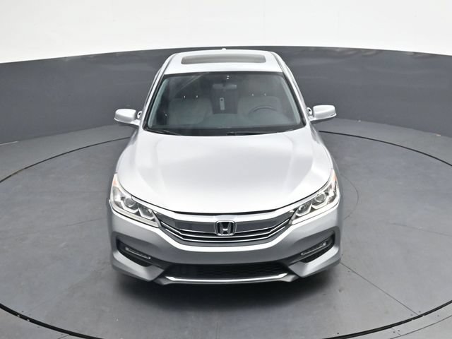 Used 2017 Honda Accord EX image 28