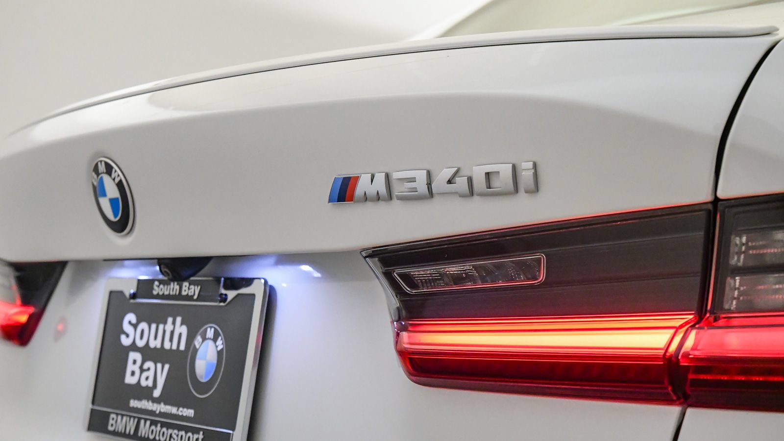 Used 2025 BMW M340i RWD image 13