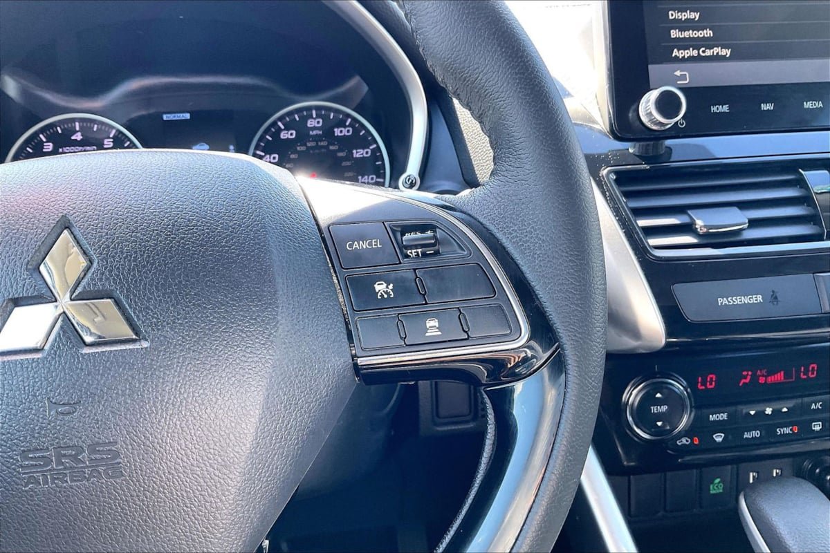 Used 2025 Mitsubishi Eclipse Cross AWD image 16
