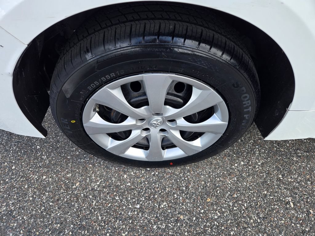 Used 2023 Toyota Corolla LE FWD image 11