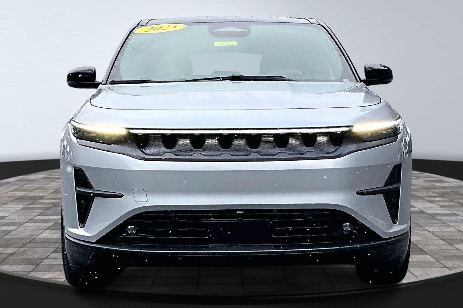 Used 2025 Jeep Wagoneer S Limited image 4