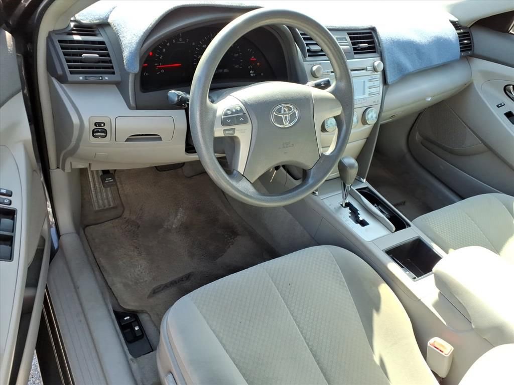 Used 2009 Toyota Camry LE image 18