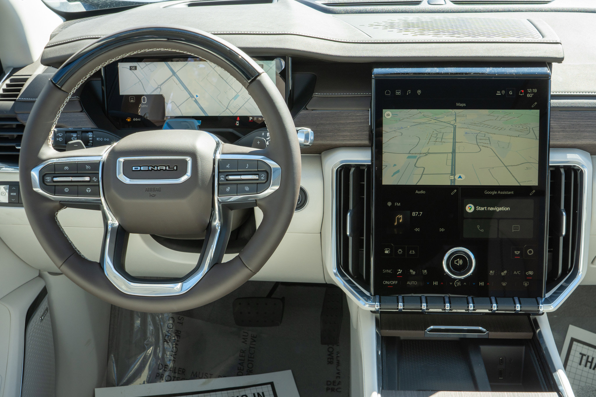 New 2026 GMC Acadia Denali w/ Super Cruise Package FWD image 11