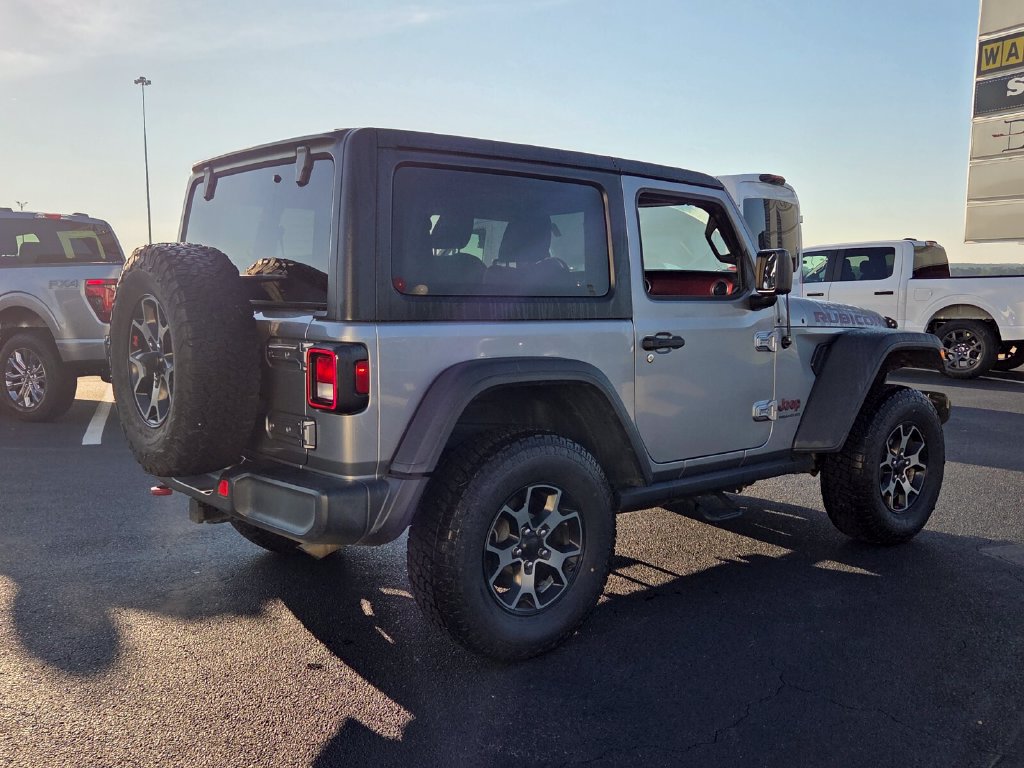 Used 2018 Jeep Wrangler Rubicon AWD/4WD image 7