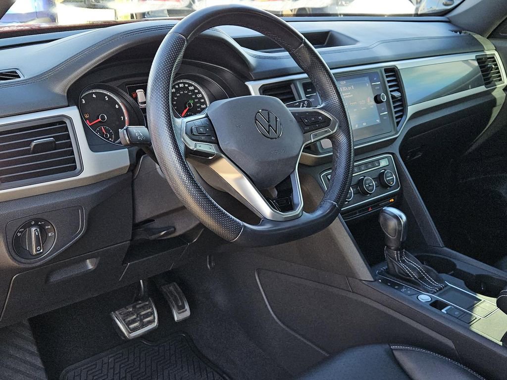 Used 2021 Volkswagen Atlas Cross Sport SE w/ Panoramic Sunroof Package image 22