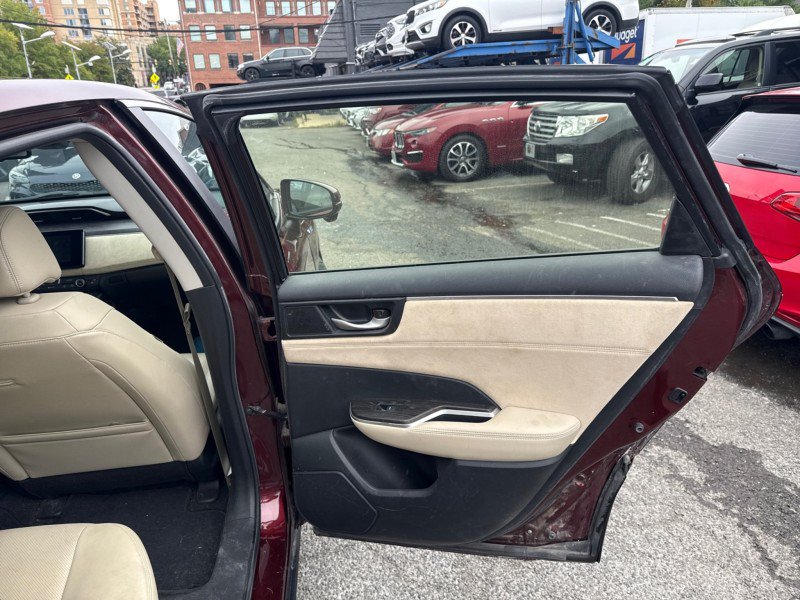 Used 2018 Honda Clarity Touring image 14