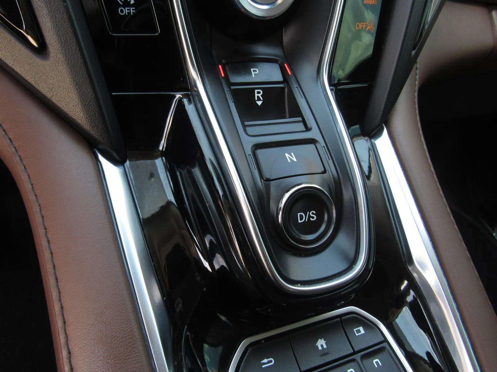 Used 2022 Acura RDX w/ Technology Package FWD image 22