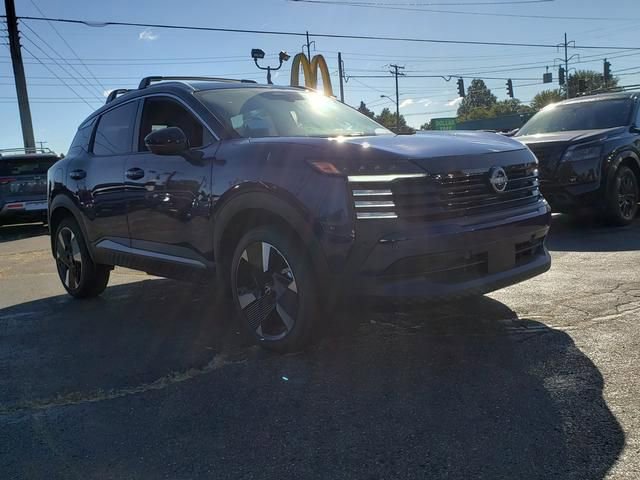 New 2026 Nissan Kicks SR w/ Cold Weather Package image 9