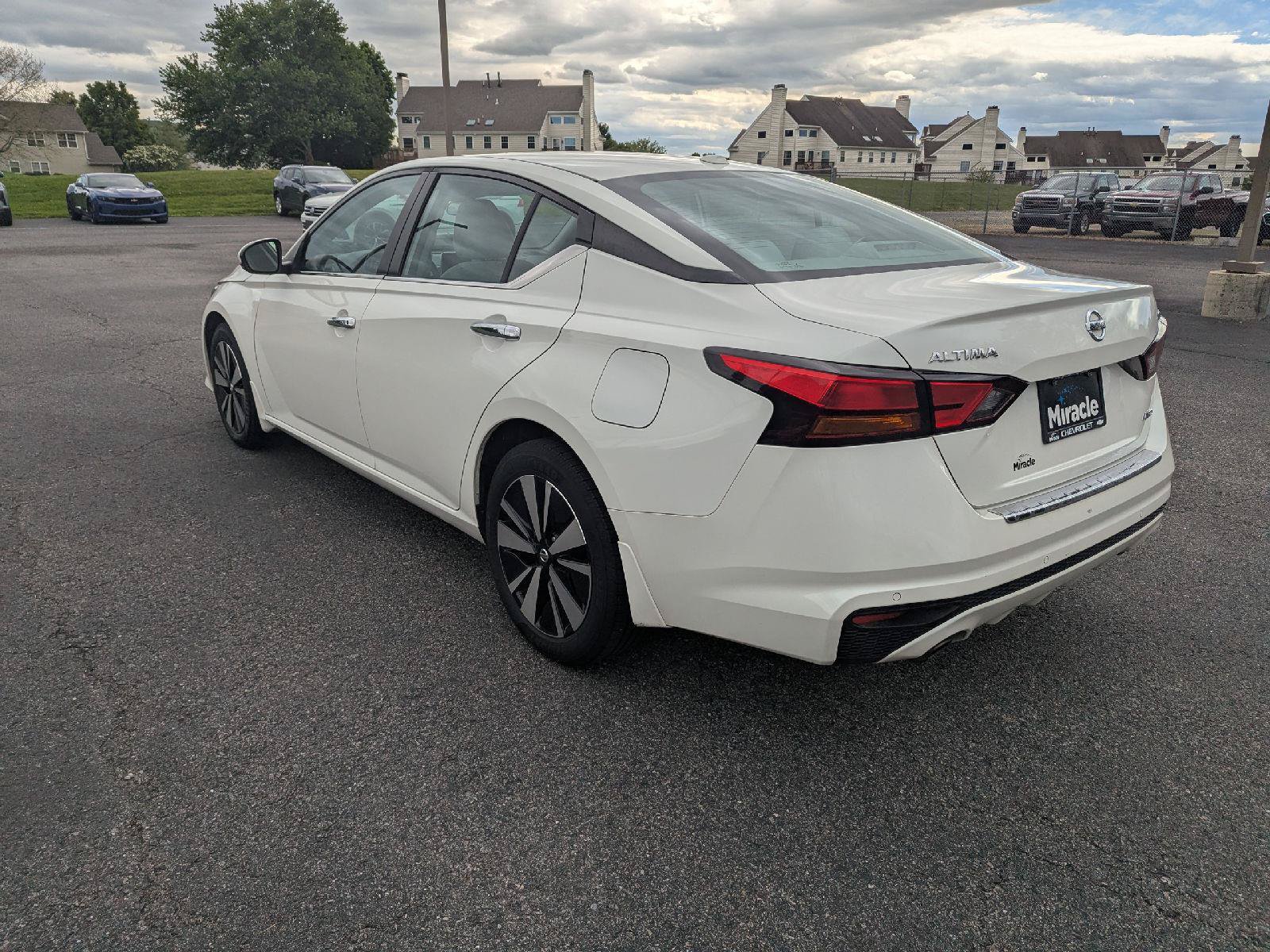 Used 2021 Nissan Altima 2.5 SV w/ SV Premium Package AWD/4WD image 6