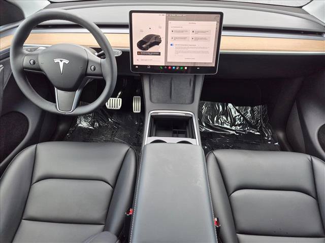 Used 2025 Tesla Model Y Performance AWD/4WD image 17
