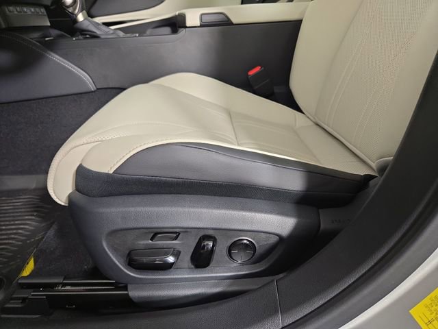 New 2025 Lexus ES 350 Ultra Luxury image 31