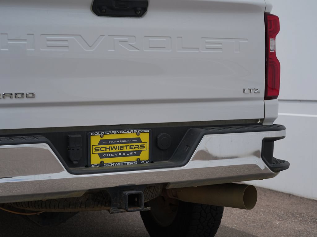 Used 2022 Chevrolet Silverado 3500 LTZ AWD/4WD image 10