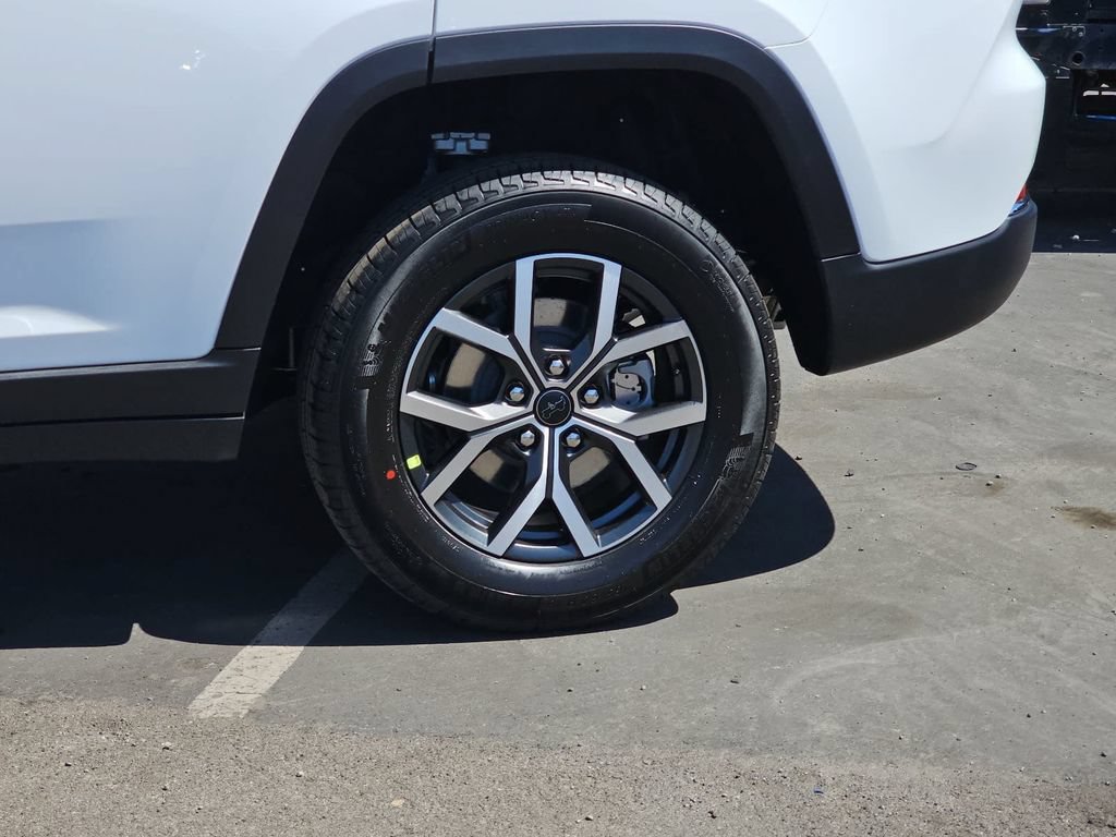 New 2027 Jeep Grand Cherokee Laredo X AWD/4WD image 37
