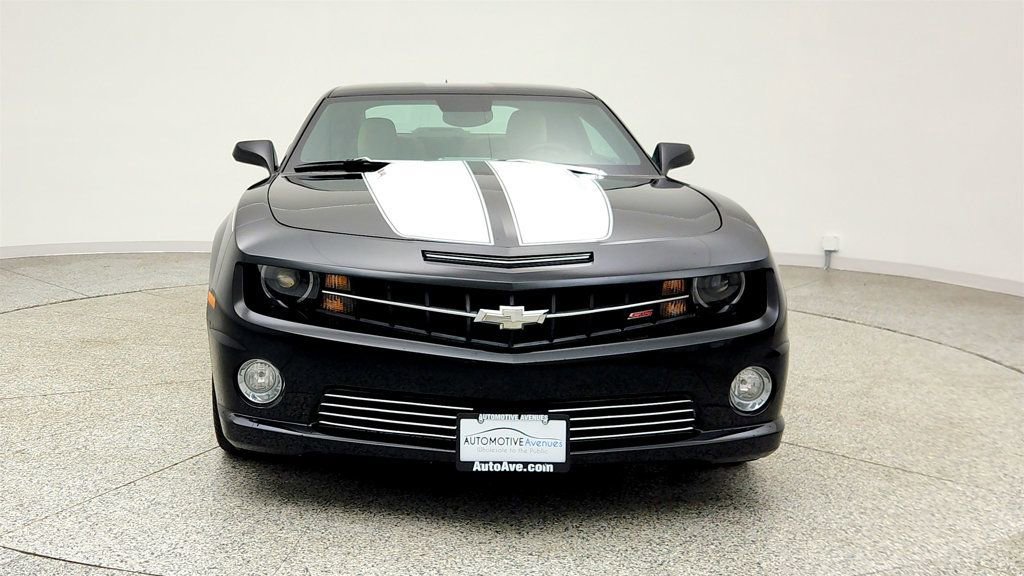 Used 2010 Chevrolet Camaro SS w/ RS Package image 2