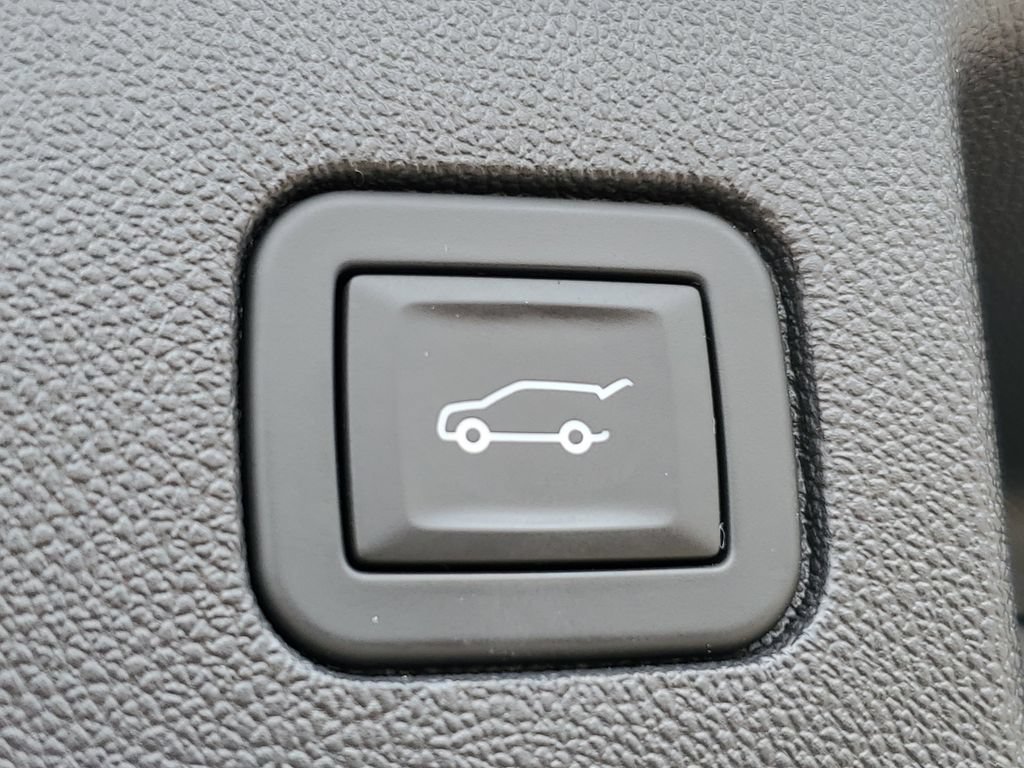 Used 2024 Chevrolet Equinox LT AWD/4WD image 32