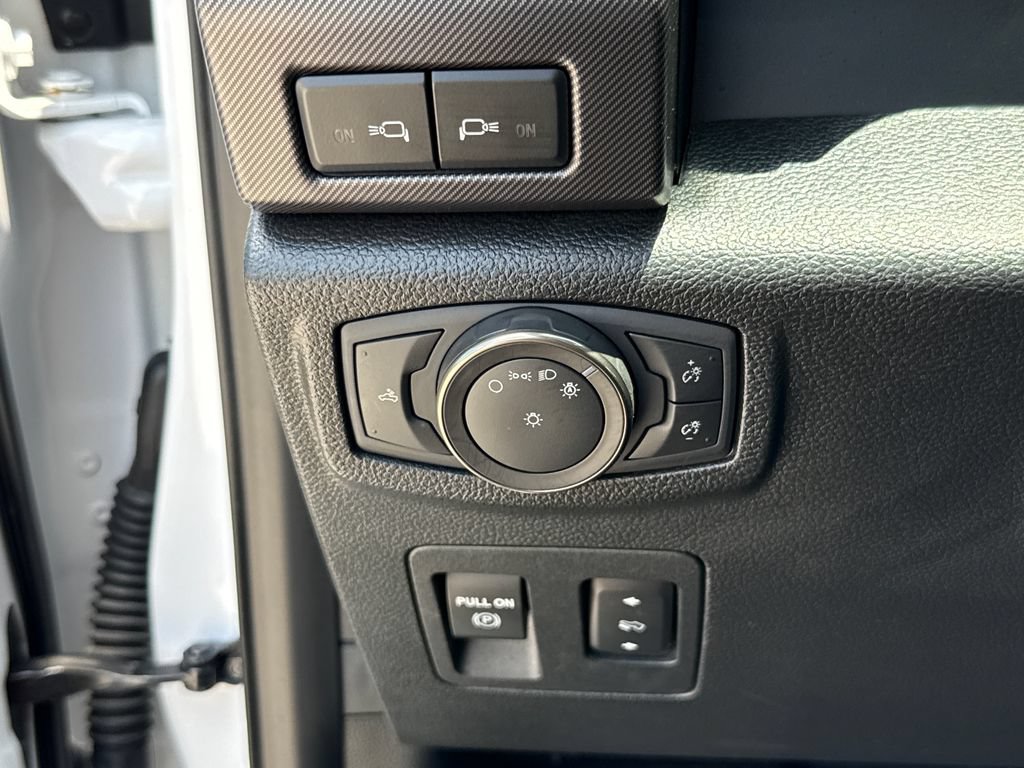 Used 2020 Ford F150 Raptor w/ Equipment Group 802A Luxury AWD/4WD image 15