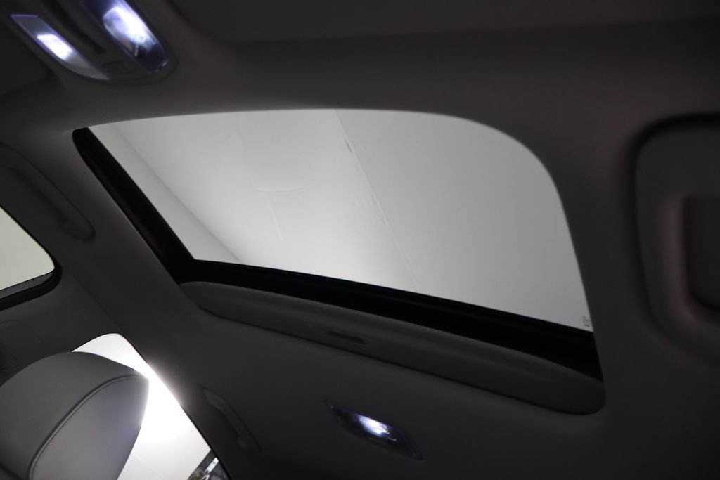 Used 2021 Hyundai Kona Ultimate FWD image 25