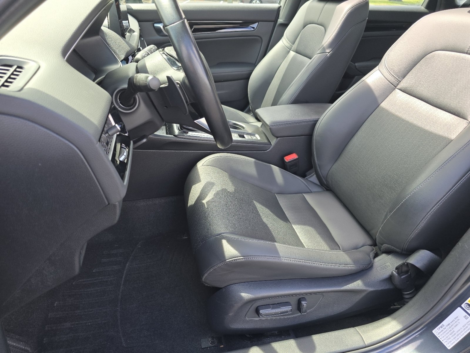 Certified 2024 Honda Civic Sport Touring image 28