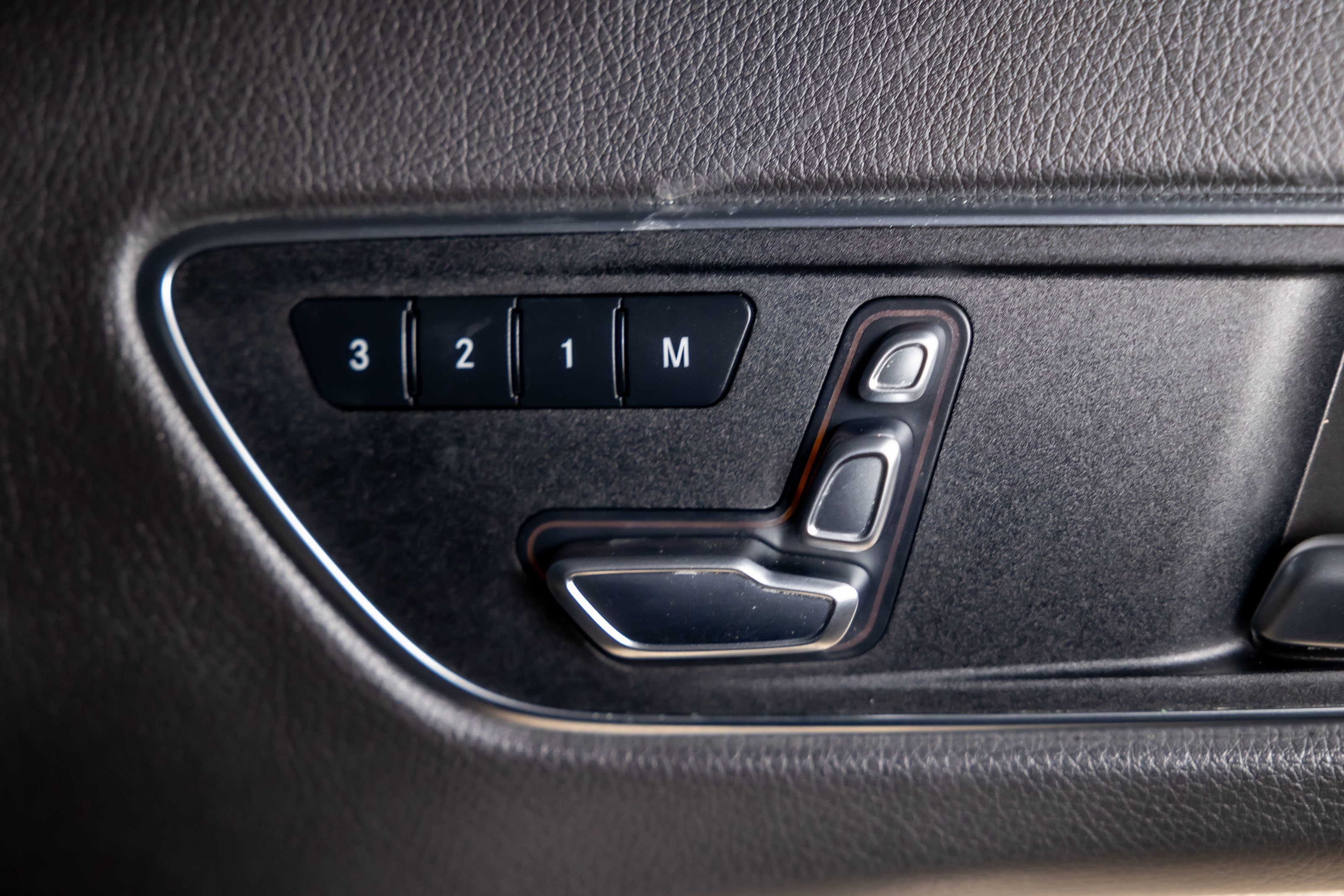 Used 2018 Mercedes-Benz GLA 250 4MATIC image 39