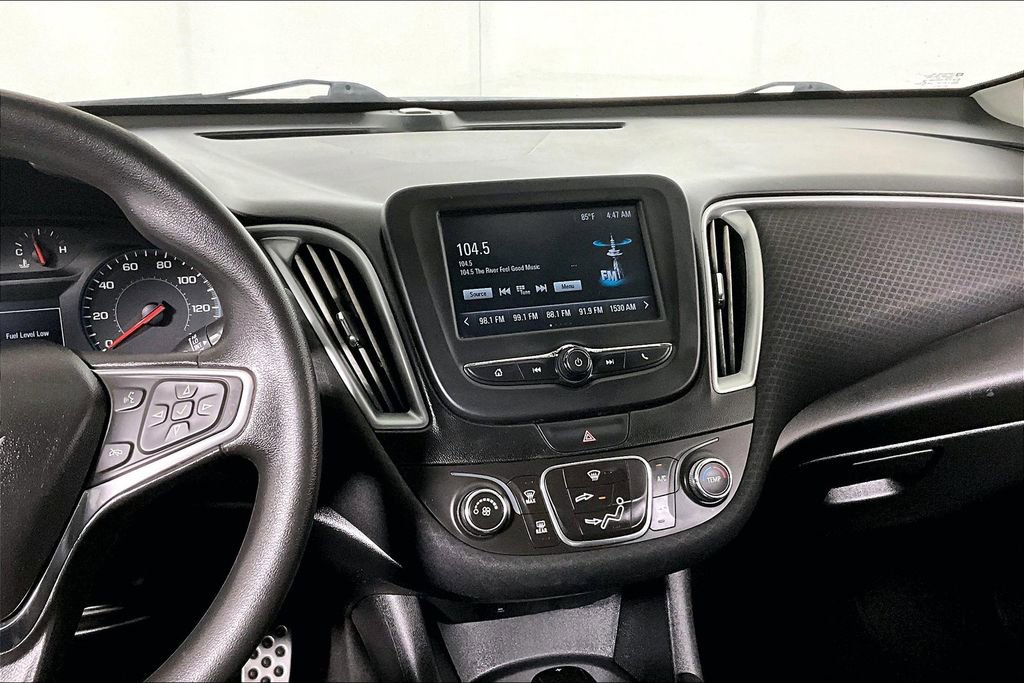 Used 2017 Chevrolet Malibu LS image 6