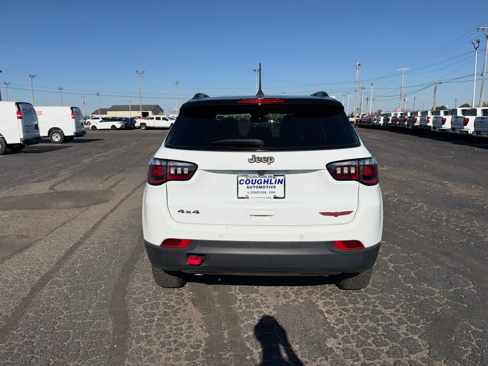Used 2025 Jeep Compass Trailhawk AWD/4WD image 4