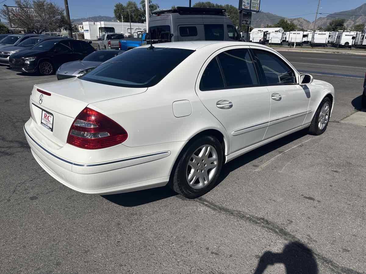 Used 2005 Mercedes-Benz E 320 Sedan image 5