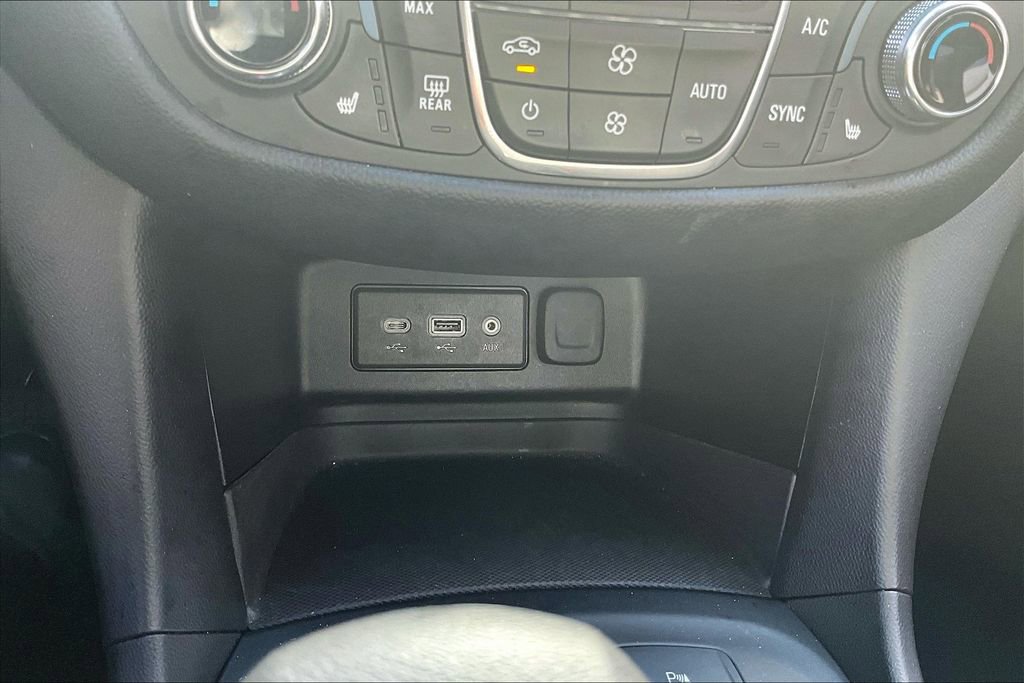 Used 2022 Chevrolet Equinox LT image 16