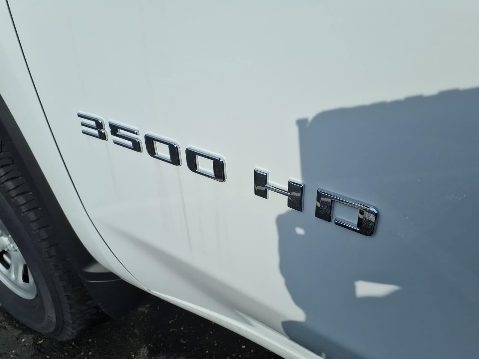 New 2024 Chevrolet Express 3500 w/ Power Convenience Package RWD image 13