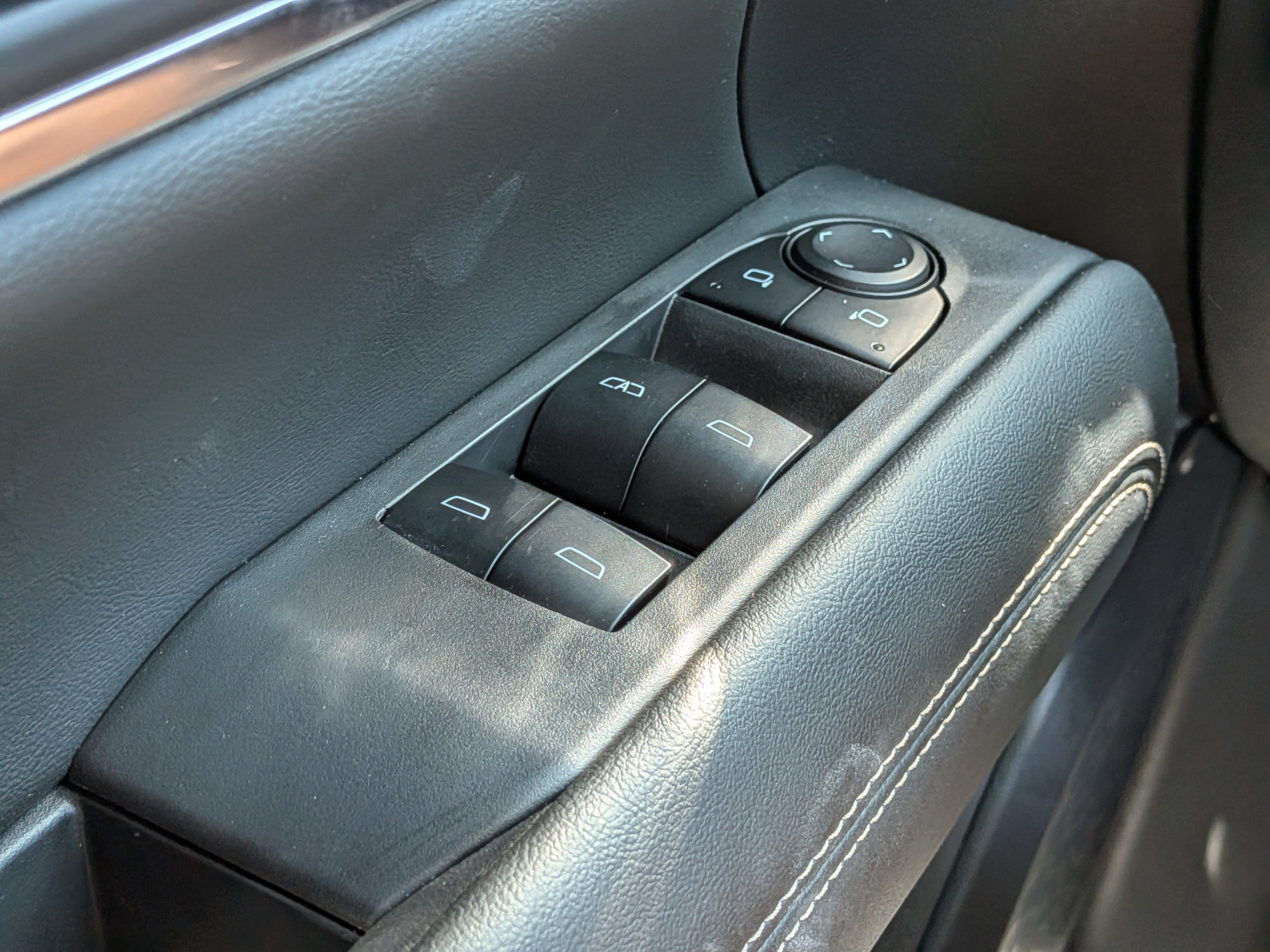 Used 2025 GMC Terrain Elevation AWD/4WD image 22