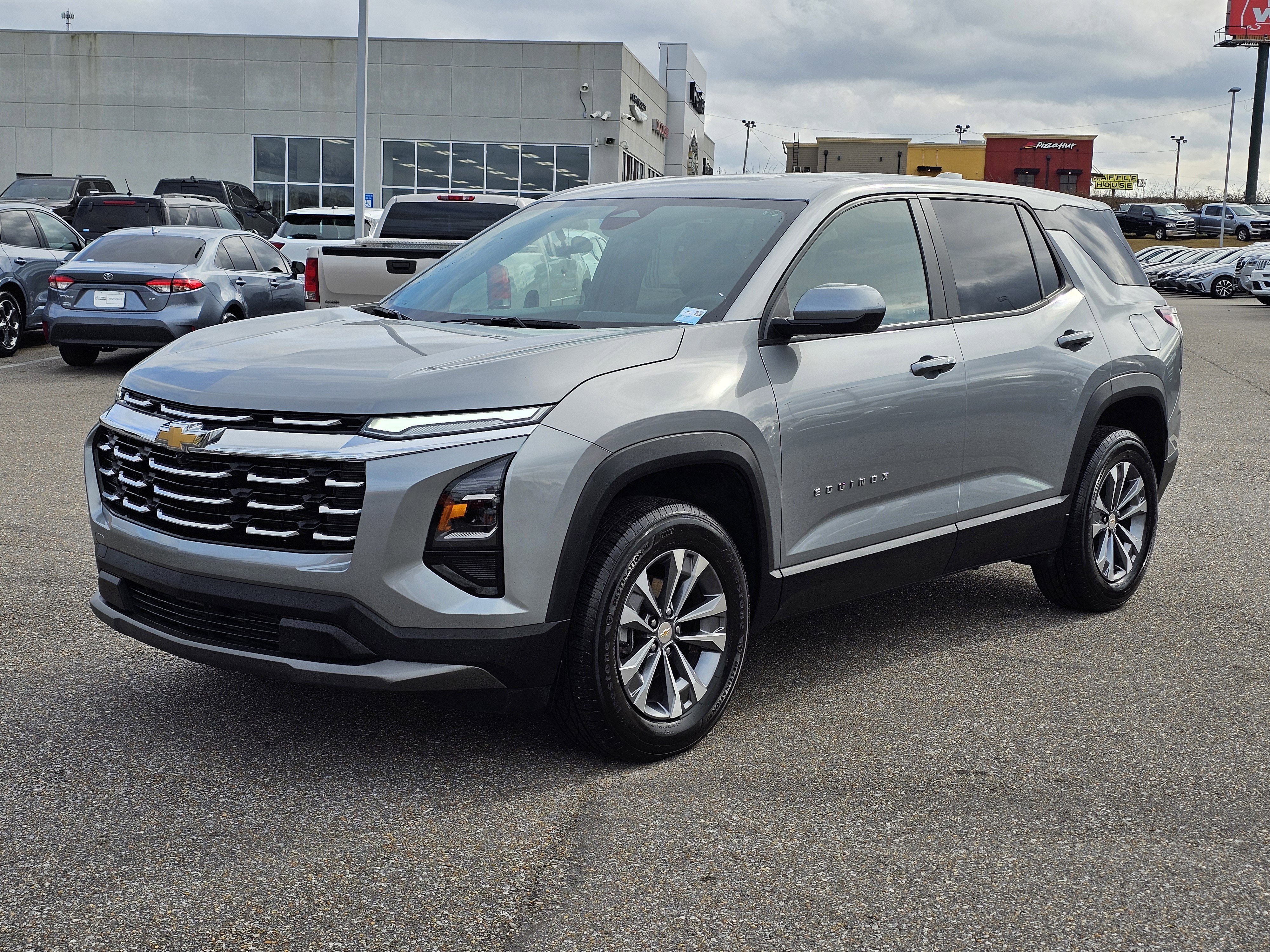 Used 2025 Chevrolet Equinox LT