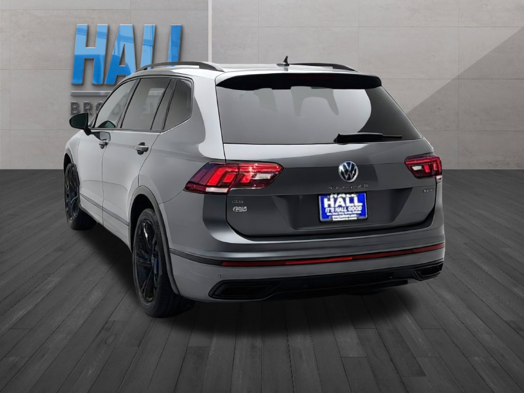 Certified 2024 Volkswagen Tiguan SE R-Line w/ MDO Package, Two-Row AWD/4WD image 5