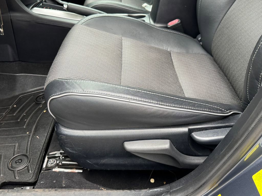 Used 2014 Toyota Corolla S FWD image 21