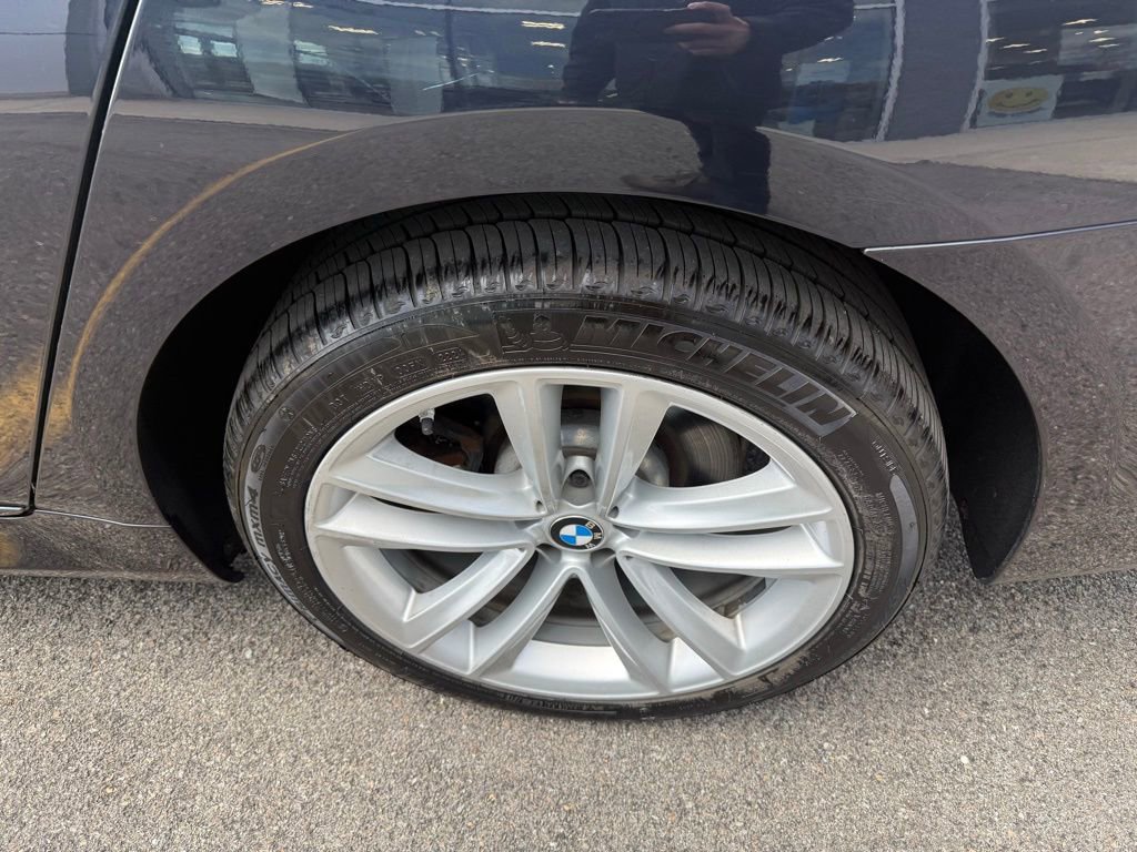 Used 2017 BMW 750i xDrive image 45