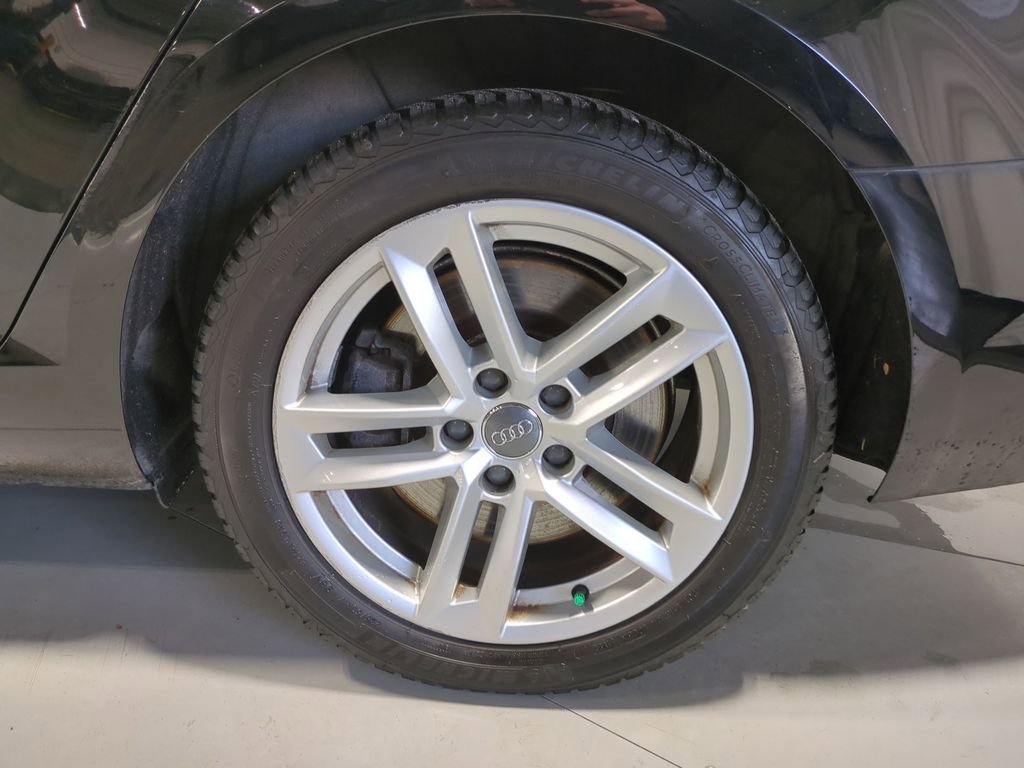 Used 2017 Audi A4 2.0T Premium w/ Convenience Package image 17