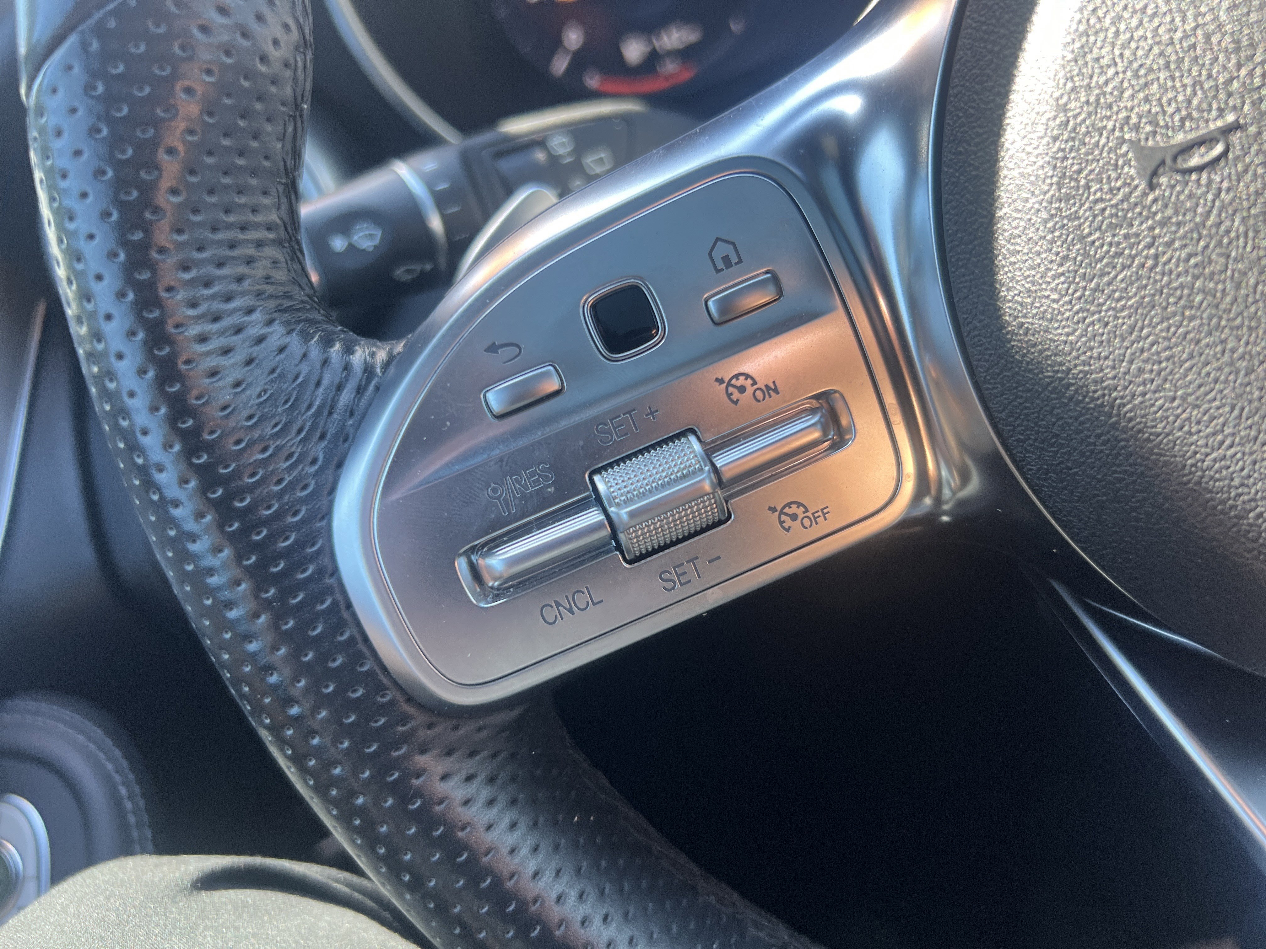 Certified 2021 Mercedes-Benz GLC 300 w/ AMG Line image 19