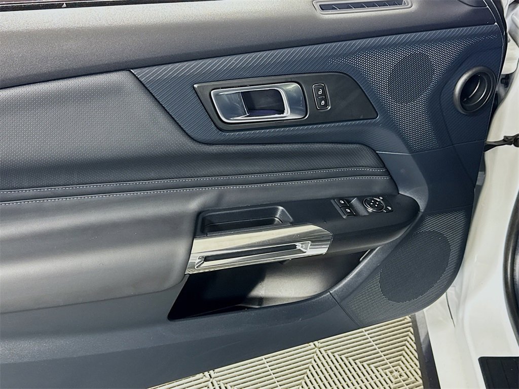 Used 2024 Ford Mustang Premium image 18