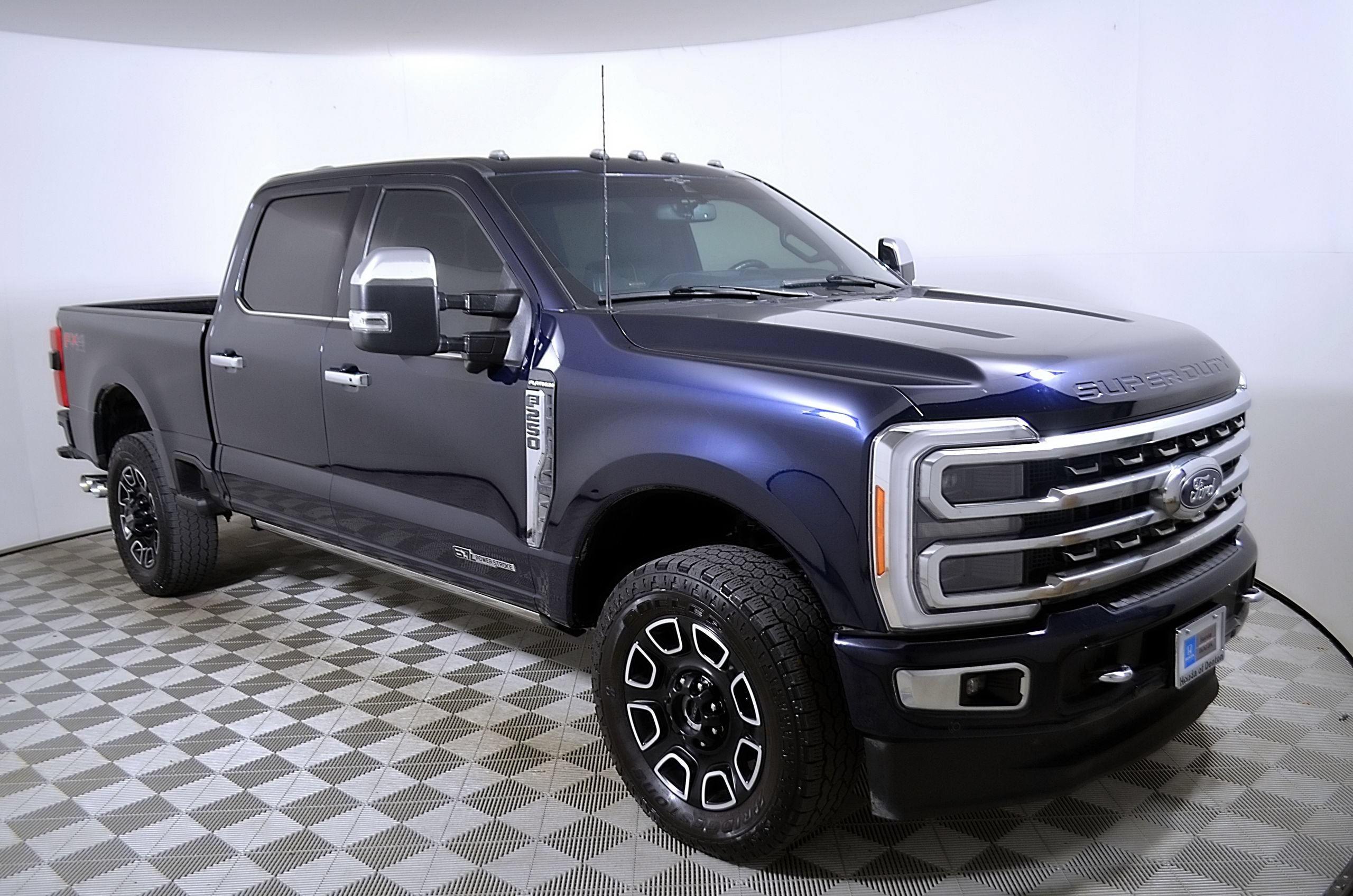 Used 2023 Ford F250 Platinum AWD/4WD image 6