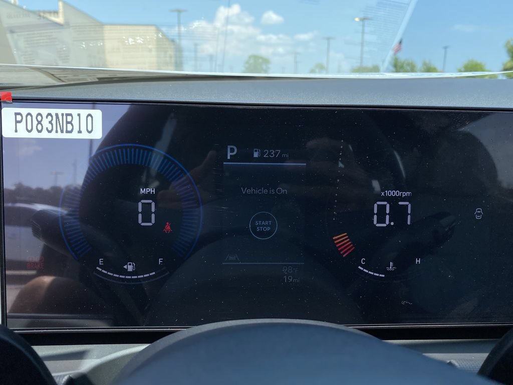 New 2027 Hyundai Santa Cruz SE FWD image 32