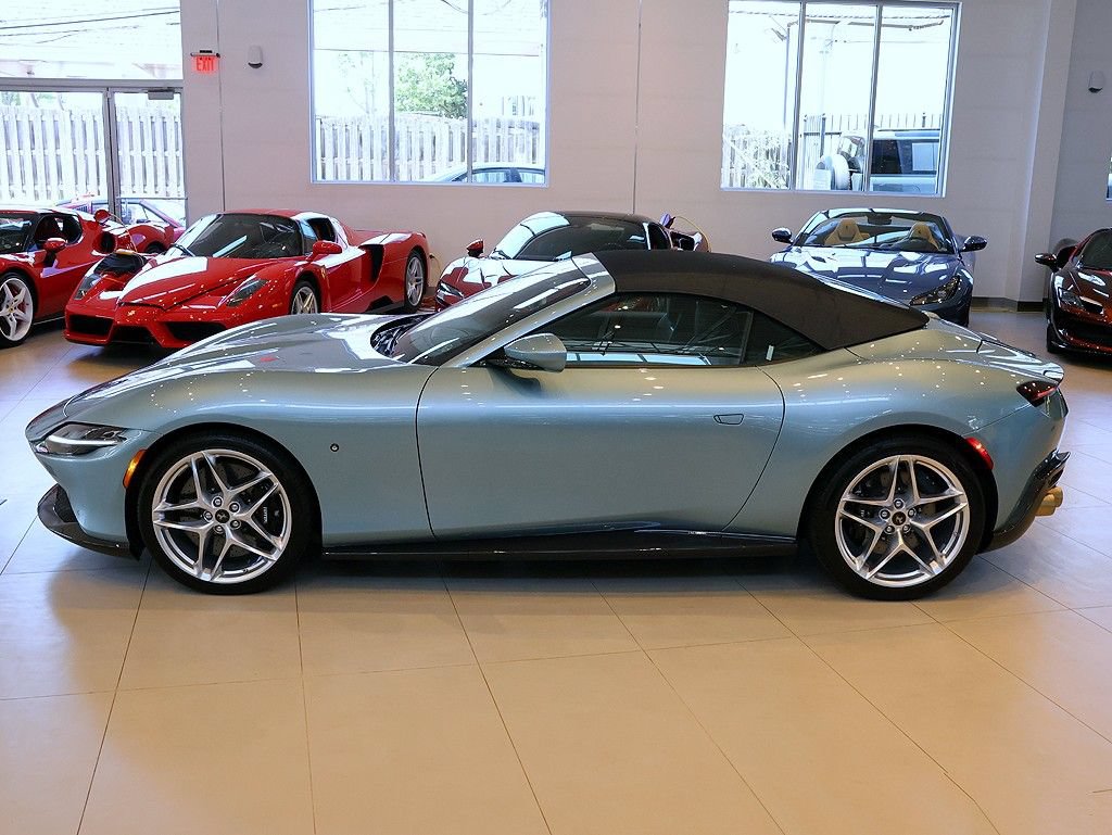 Certified 2024 Ferrari Roma Spider RWD image 3