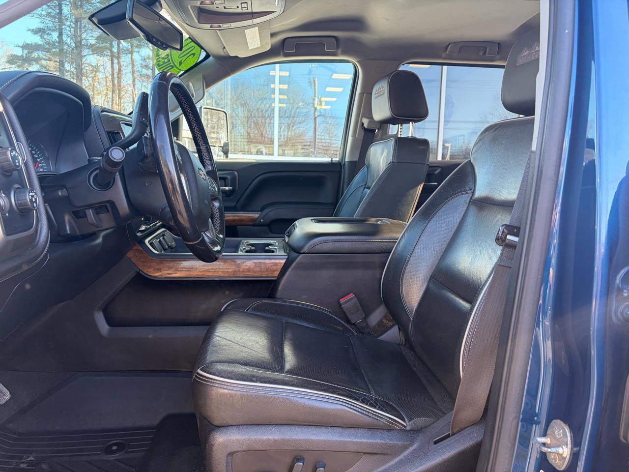 Used 2019 Chevrolet Silverado 2500 High Country w/ Duramax Plus Package AWD/4WD image 24