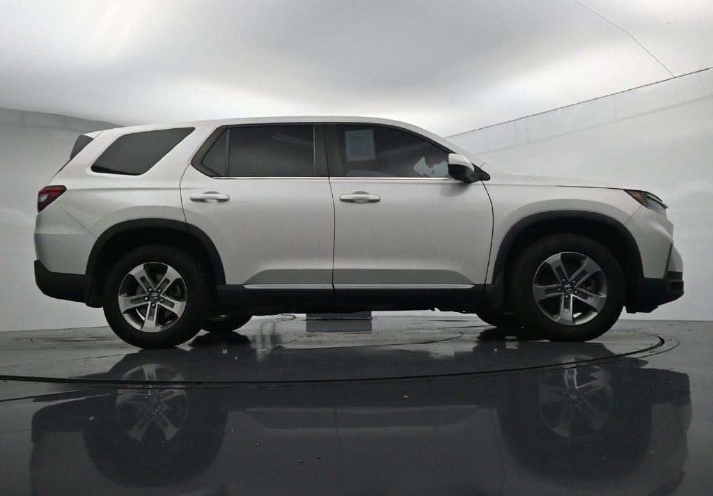 Used 2023 Honda Pilot EX-L image 24