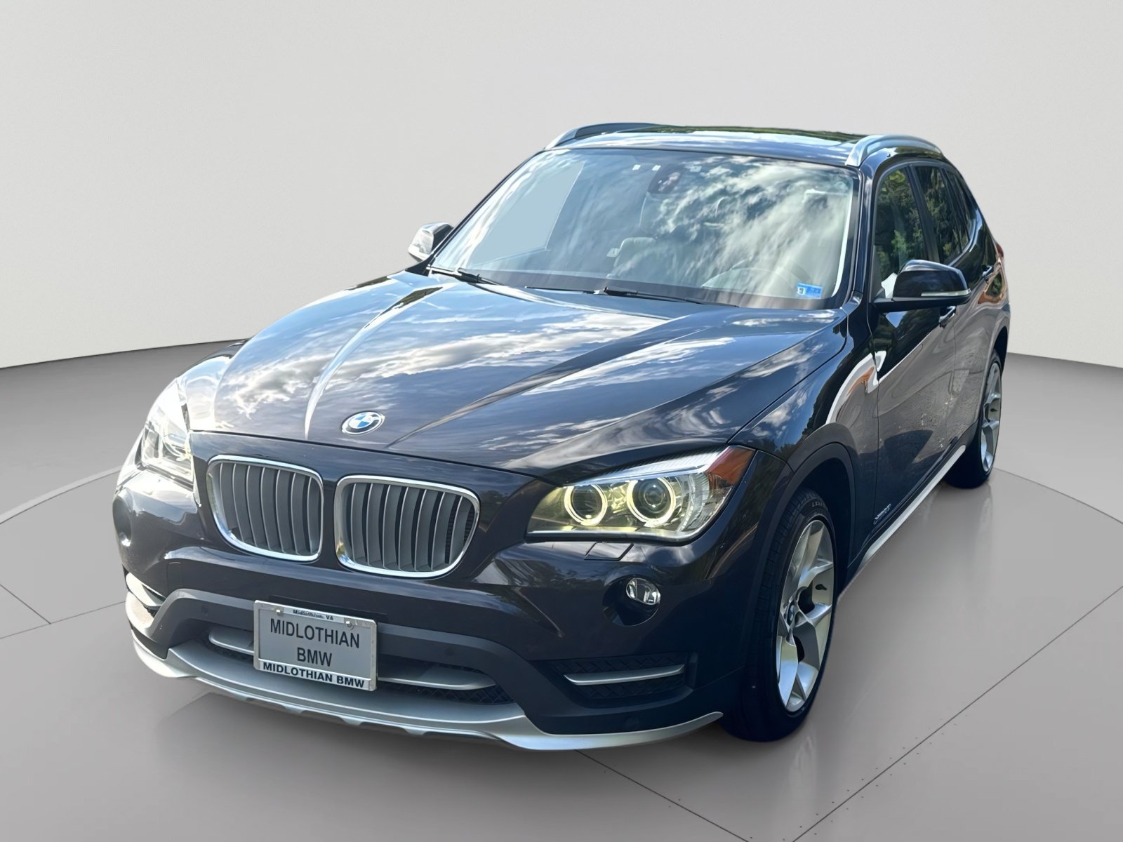 Used 2015 BMW X1 xDrive28i AWD/4WD image 1