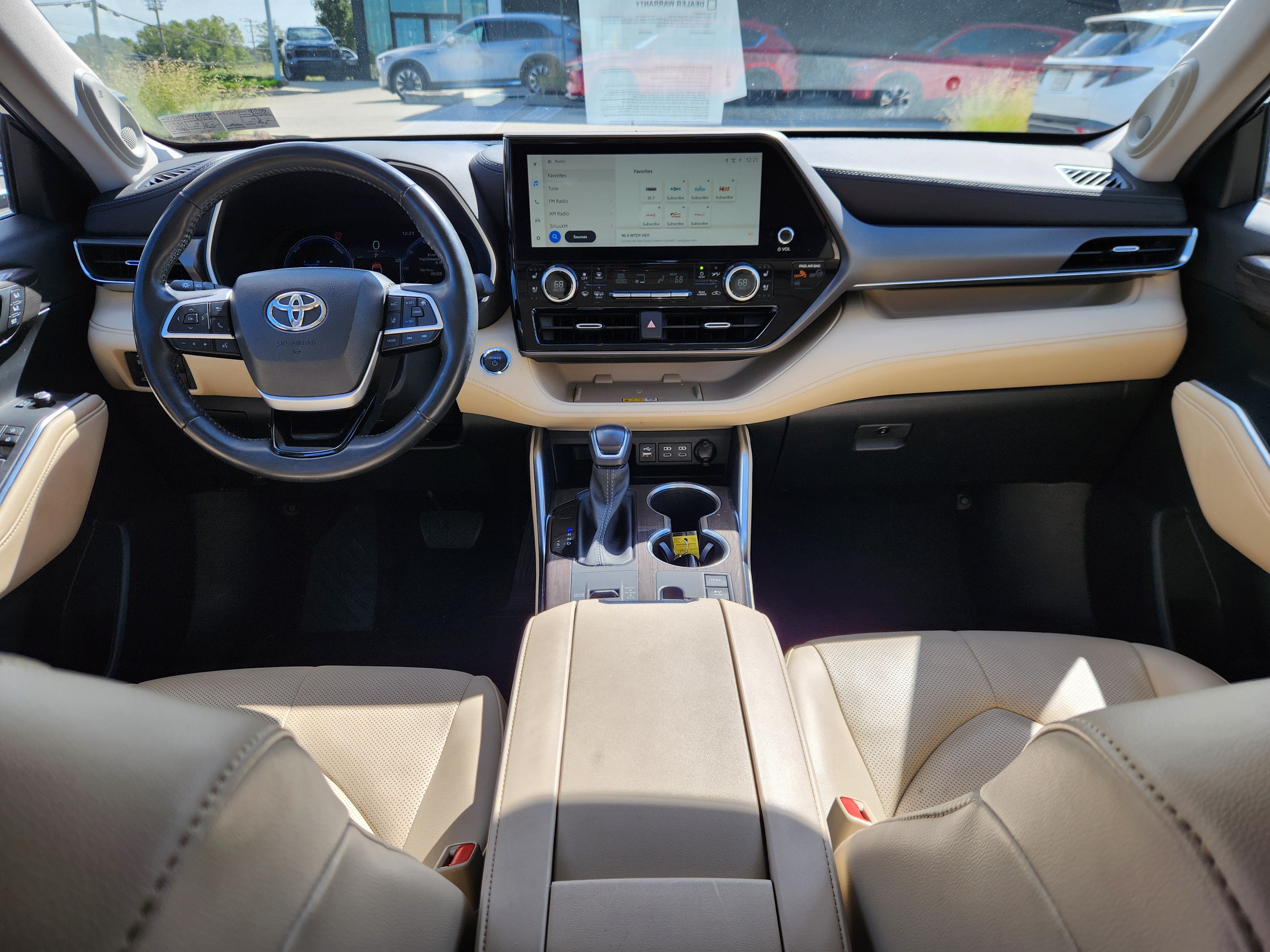 Used 2023 Toyota Highlander Limited AWD/4WD image 8