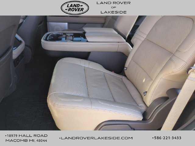 Used 2023 Lincoln Navigator Reserve w/ Equipment Group 201A AWD/4WD image 15