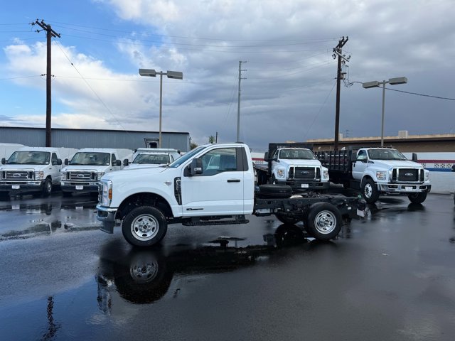 New 2024 Ford F350 XL w/ XL Chrome Package image 4
