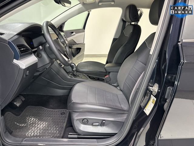 Used 2023 Volkswagen Taos SE w/ Black Wheel Package image 11