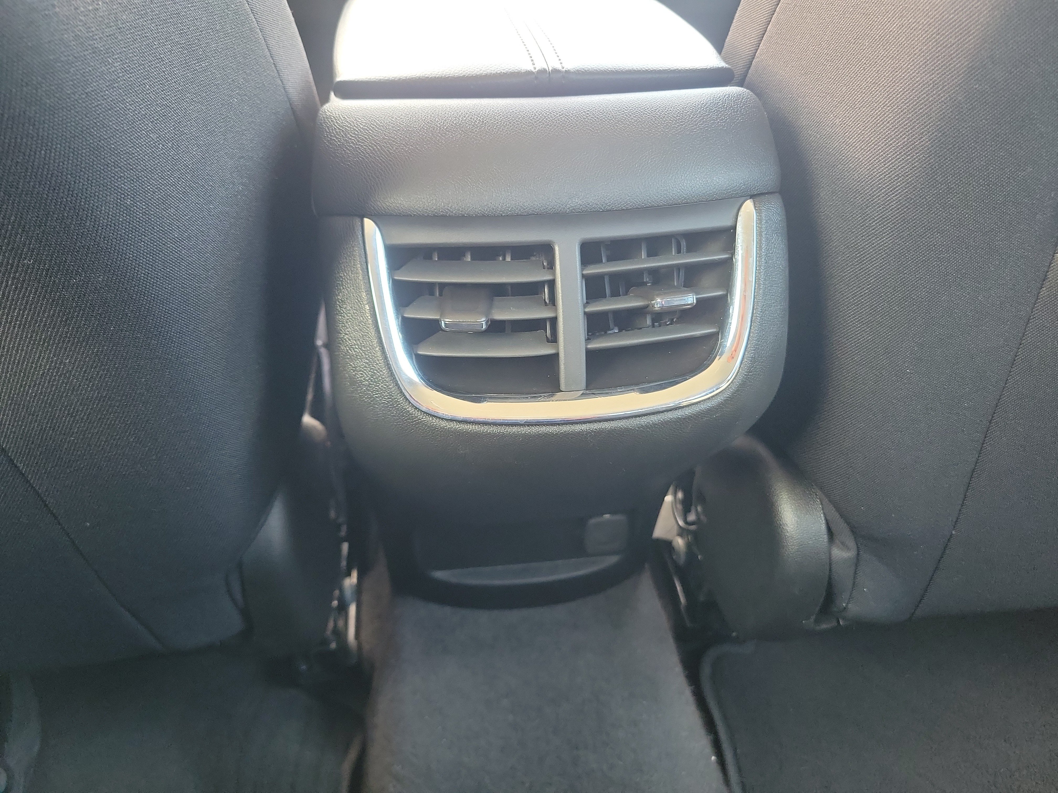 Used 2024 Chevrolet Malibu LT FWD image 14