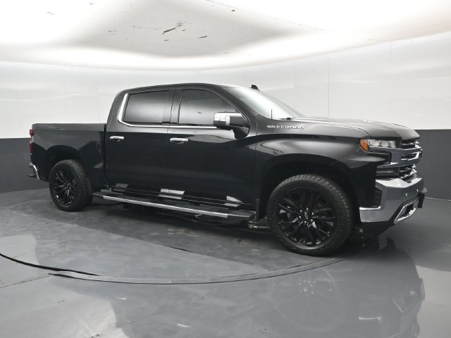Used 2020 Chevrolet Silverado 1500 LTZ w/ LTZ Premium Package AWD/4WD image 35